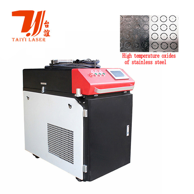 Machine de nettoyage laser continue à main 1000W 2000W 3000W pour l'oxyde de rouille métallique