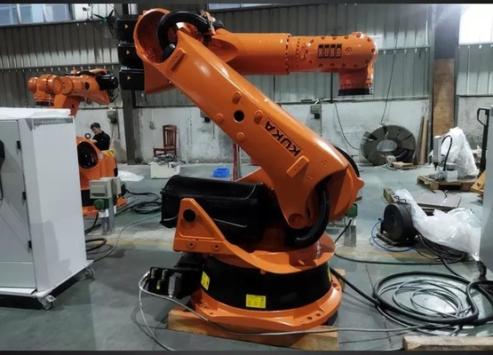 Machine de soudage au laser à fibre de plaque d'oreiller en acier inoxydable avec bras robot automatique KUKA