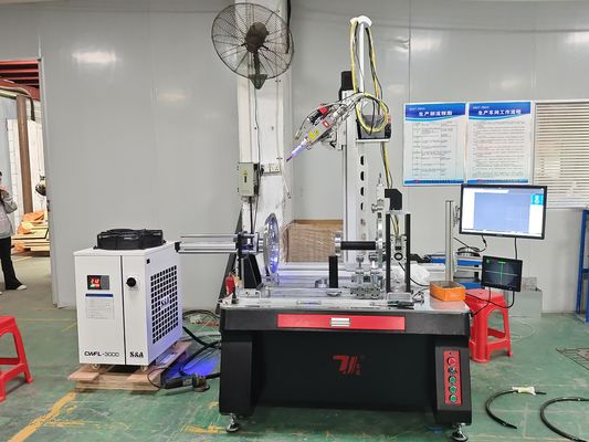 Machine de soudage laser automatique à fibre pour bouteille d'eau de chaudière de l'armée de 2000W