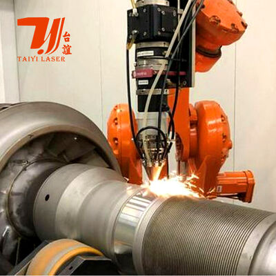 Machine de revêtement laser robotique de 6000 W pour les tiges hydrauliques, les tubes des champs pétrolifères et la reconstruction de composants cylindriques