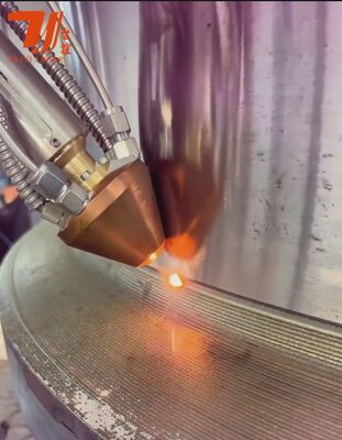 Machine de revêtement laser à grande vitesse de type ouvert de 6000W Réparation de surface 3D de moules et d'outils automobiles