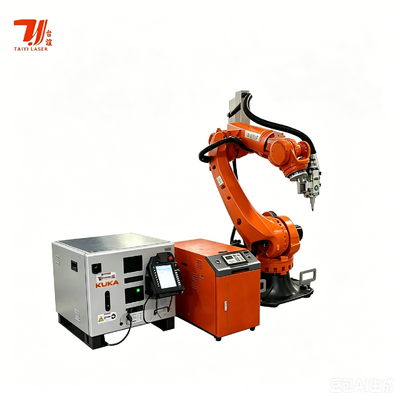 Système de soudage laser robotique IPG de 4000W avec robot KUKA KR35 pour le soudage 3D de pièces métalliques complexes