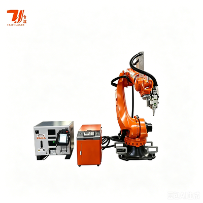 Soudeuse laser à fibre IPG haute précision 4000W avec bras robot industriel KUKA pour la fabrication automobile