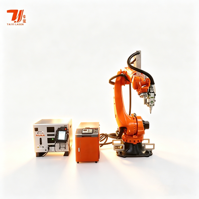 Robot de soudage laser à fibre IPG automatique de 4000W KUKA à 6 axes pour le plateau de batterie et les composants structurels des véhicules électriques