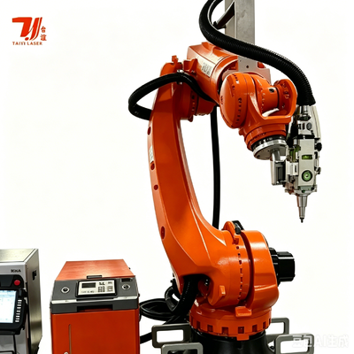 Équipement de soudage laser IPG Robot 6 axes KUKA 4000W pour le soudage 3D complexe d'assemblages métalliques