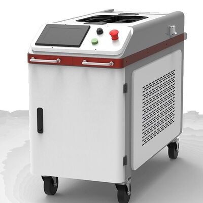 Machine de nettoyage laser à fibre portable refroidie par eau de 2000W pour l'élimination de la rouille intensive